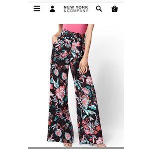 BNWT Paper bag waist, floral print palazzo pants
